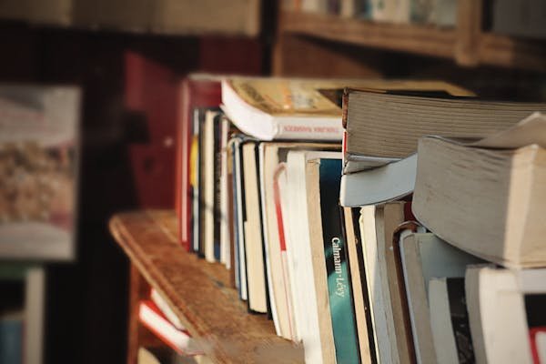 Shop book nook: transform your space with enchanting miniatures